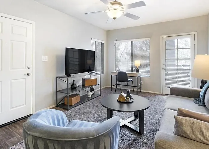 Landing Modern With Amazing Amenities Apartment *