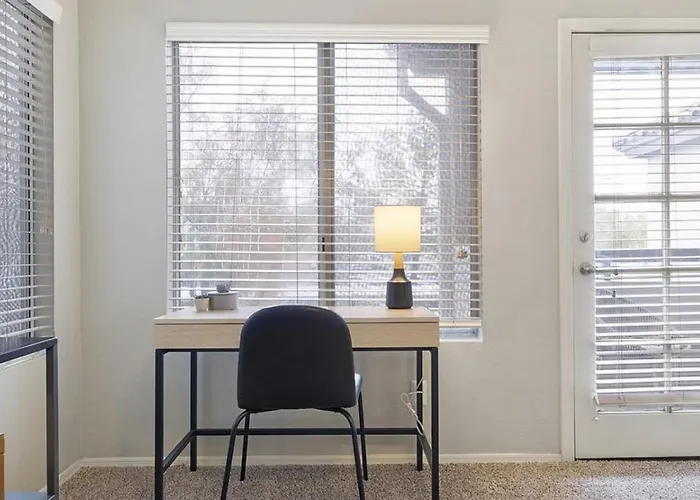 Apartment Landing Modern With Amazing Amenities Gilbert
