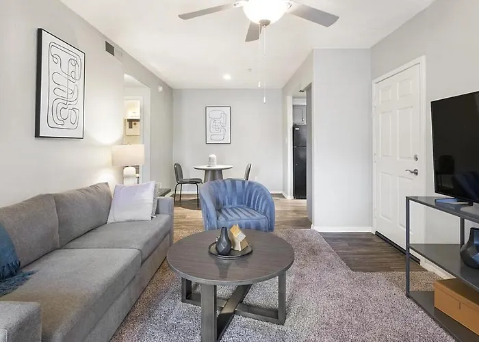 Landing Modern With Amazing Amenities Apartment *